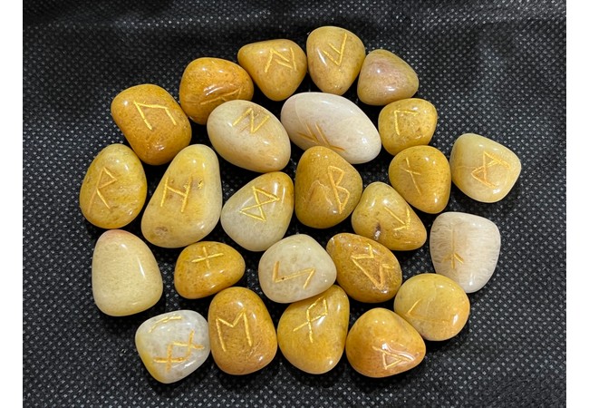 Yellow Agate Rune Set