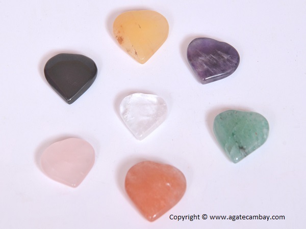 15 mm Chakra Heart Set with Black Pouch