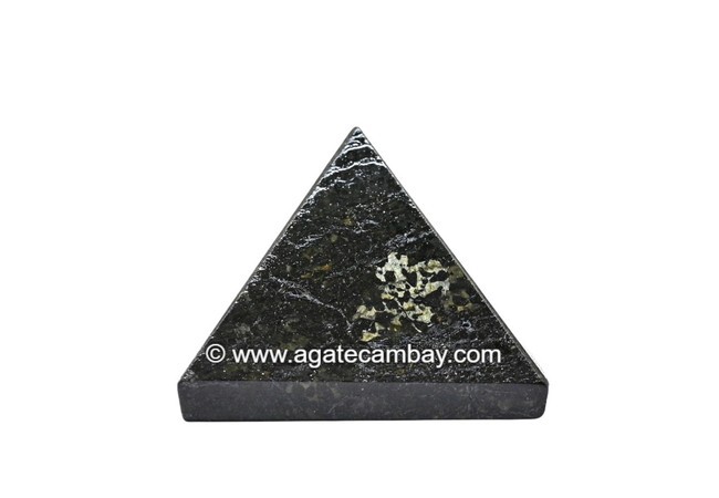 Nuummite Pyramid