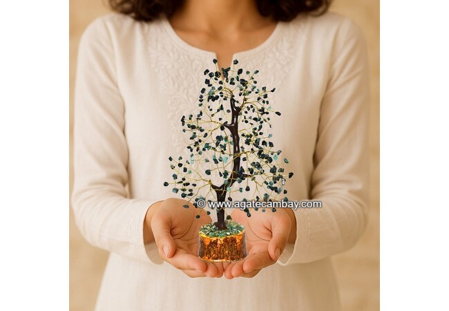 Emerald Tree with Golden Wire (300 Chips)